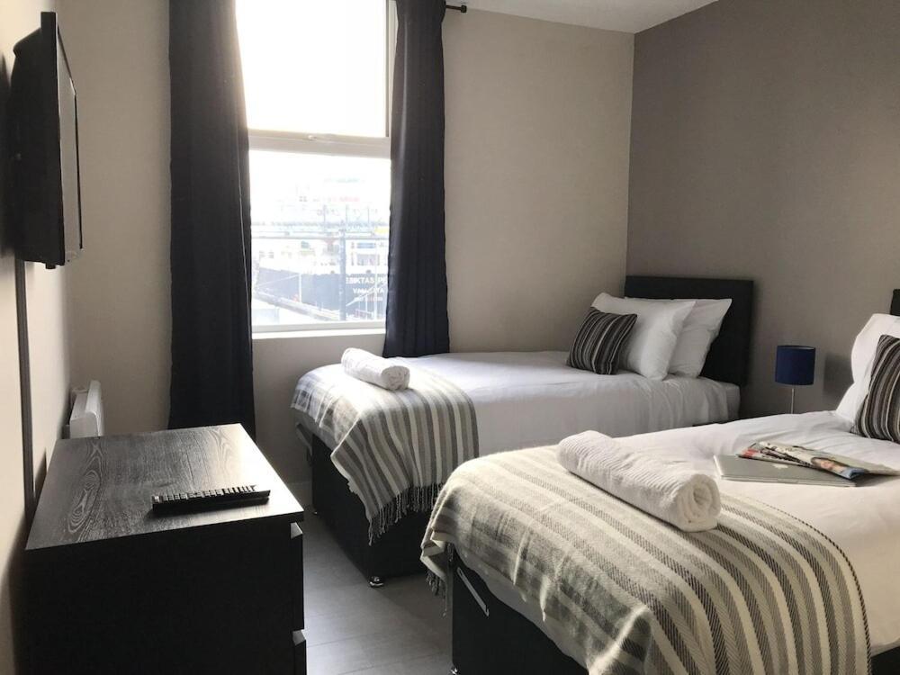 Dockside Lodge Liverpool Extérieur photo