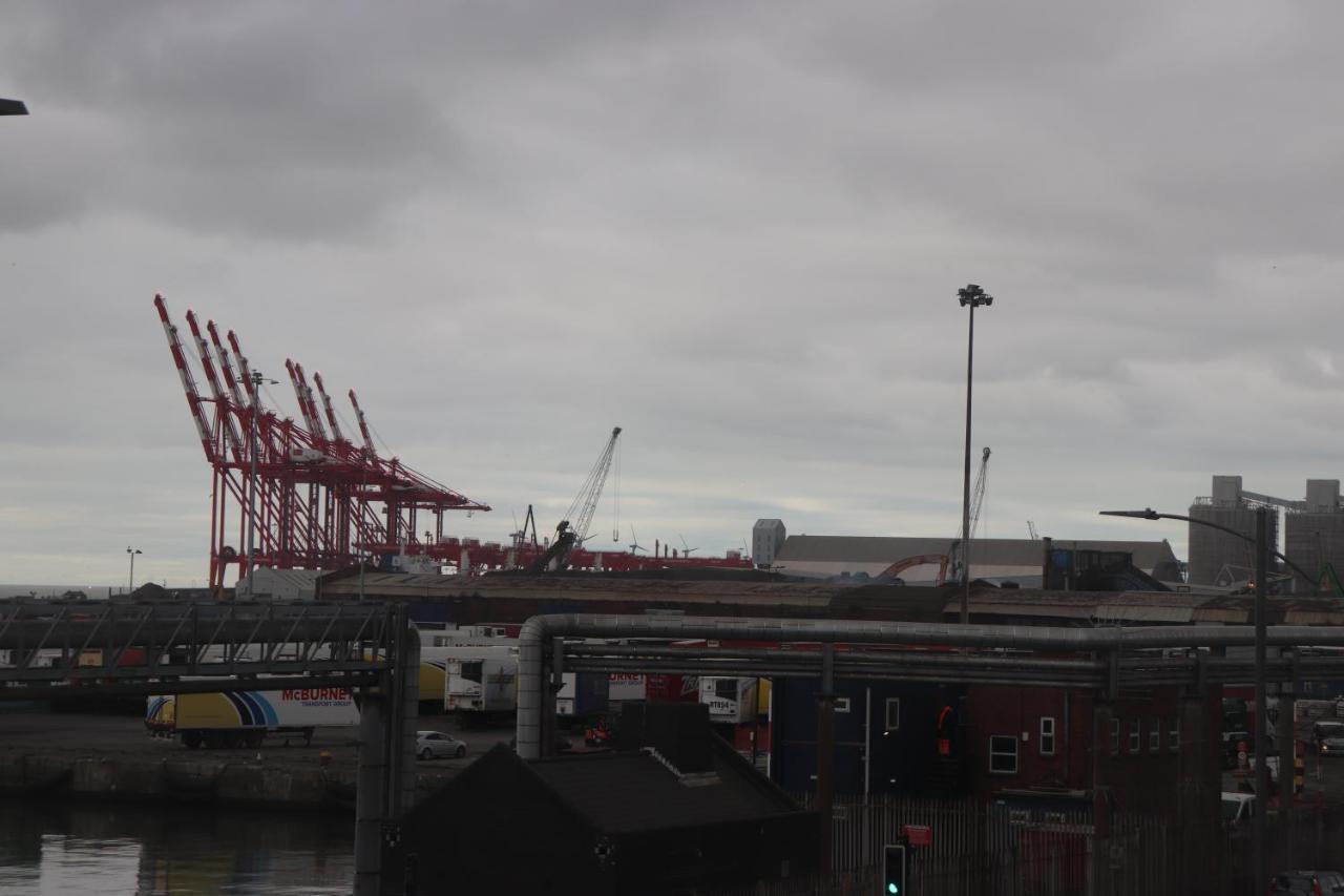 Dockside Lodge Liverpool Extérieur photo